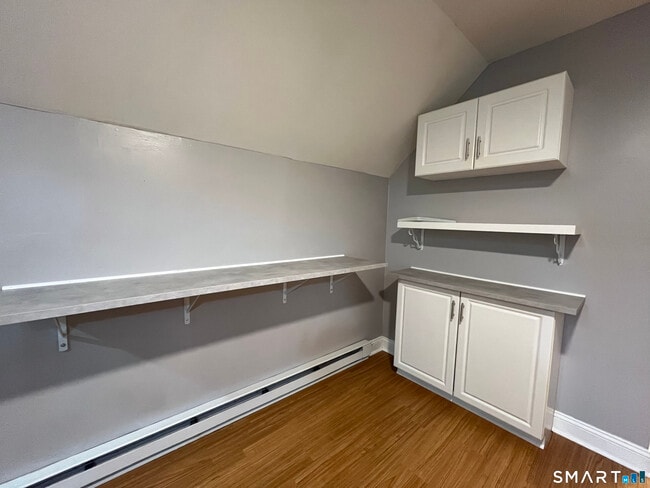 Photo - 105 1st St