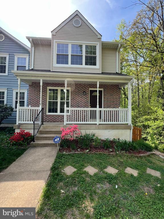 Photo - 209 Eaton Ct Townhome