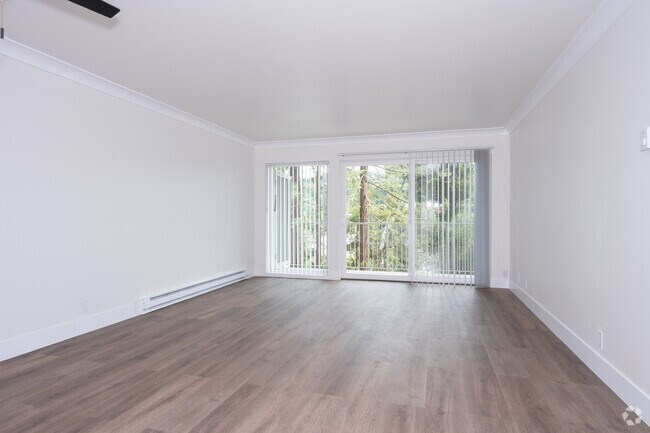 2BR, 1BA - 945SF - Living Room