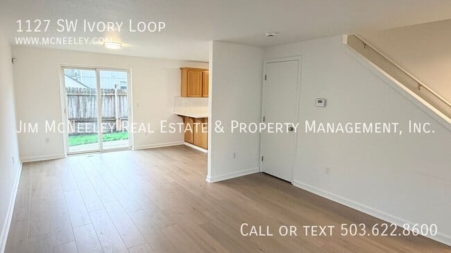 Photo - 1127 SW Ivory Loop