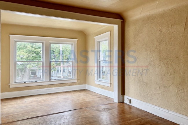 Photo - 2563 Foraker Ave Unit Upper