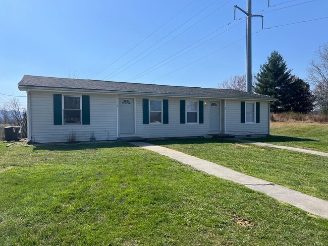 Photo - 155 Tamarack Dr Unit 155 Tamarack Dr  3