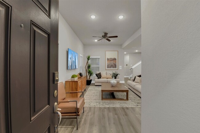 Photo - 21015 Bay Vlg Dr