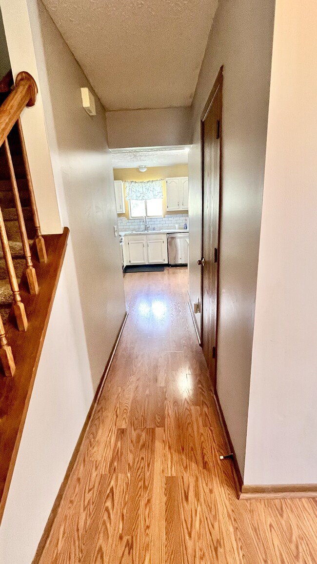 Photo - 6865 Barker Dr