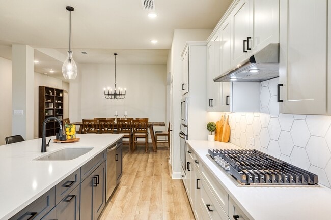 Photo - 9806 Starry Night Ln