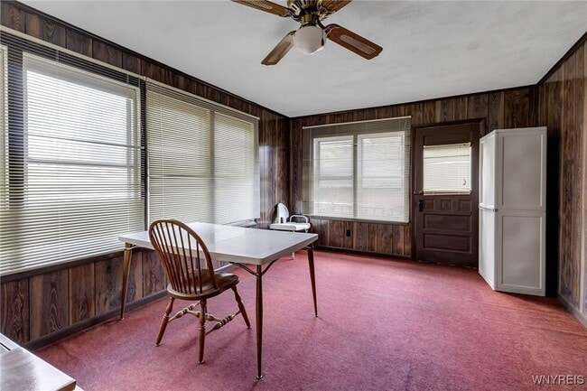 Photo - 5232 Genesee St