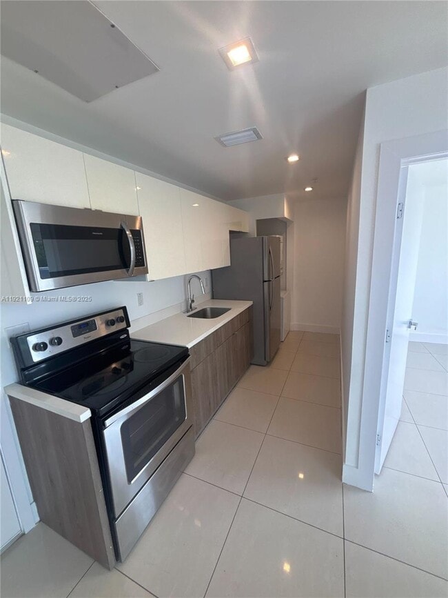 Photo - 829 SW 18th Ave Unit 309