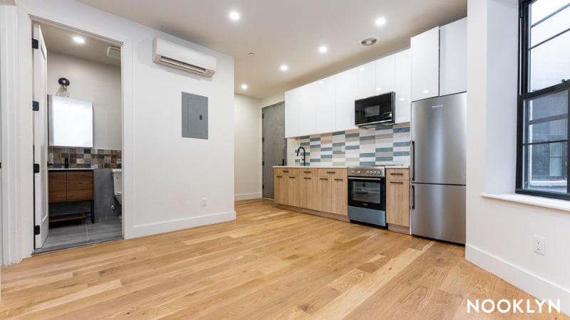 Photo - 2553 Bedford Ave