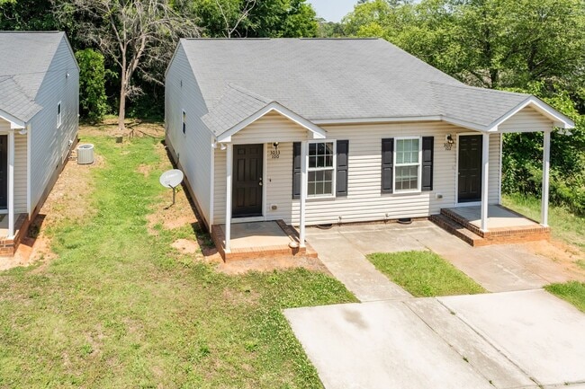 Photo - Nice 1 bed/1 bath duplex minutes from downtown Raleigh