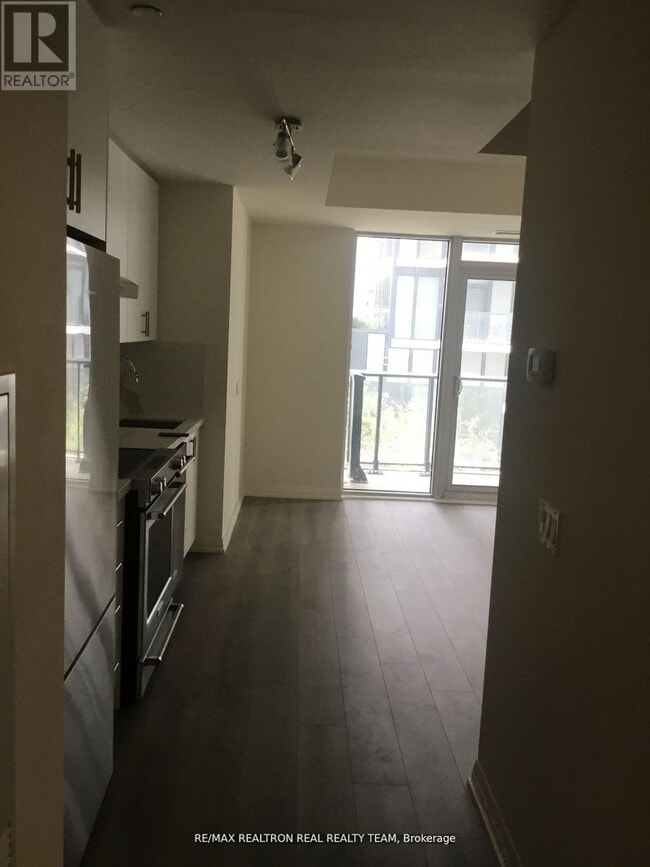 Photo - 9000 Jane St Unit 825