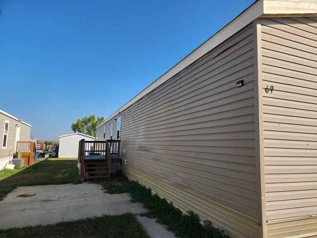 Photo - 3805 7th St NE