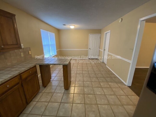 Photo - 2106 Breckenridge Terrace