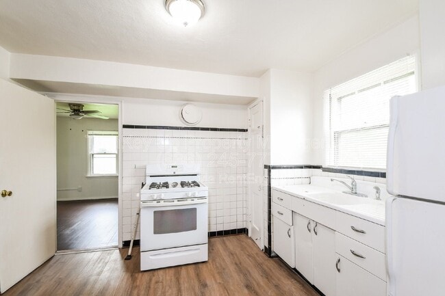 Photo - 7150 Manette Dr