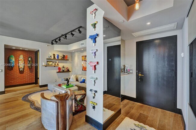 3610 Yacht Club Dr Unit 1206