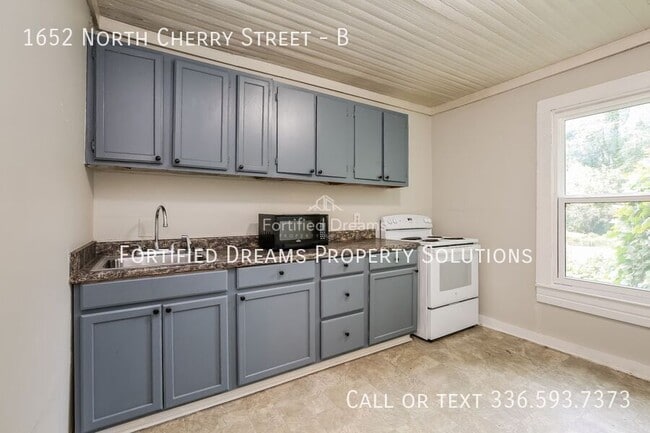 Photo - 1652 N Cherry St Unit B