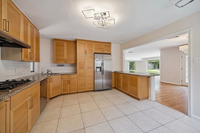 Photo - 10314 Olympia Dr