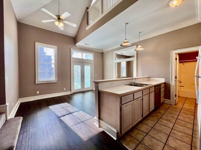 Photo - 340 Campbell Ave