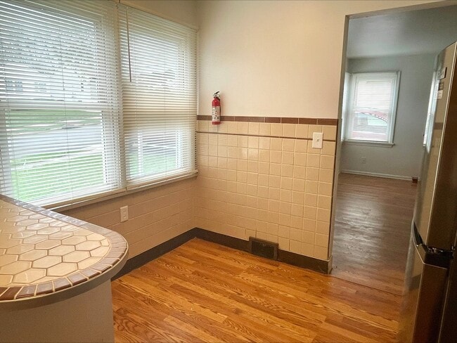 Photo - 34 Clinton Ave