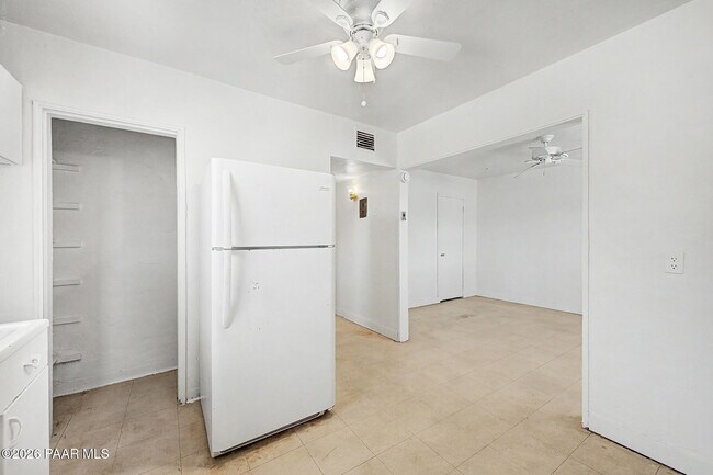 4650 E 17th St Unit 1/2