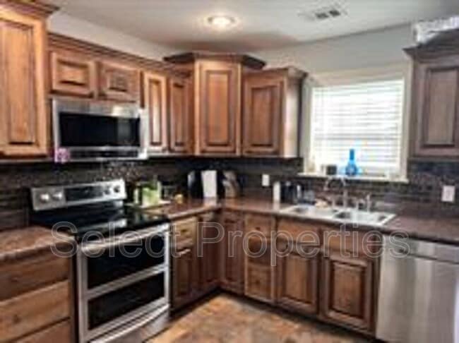 Photo - 201 County Rd 4063