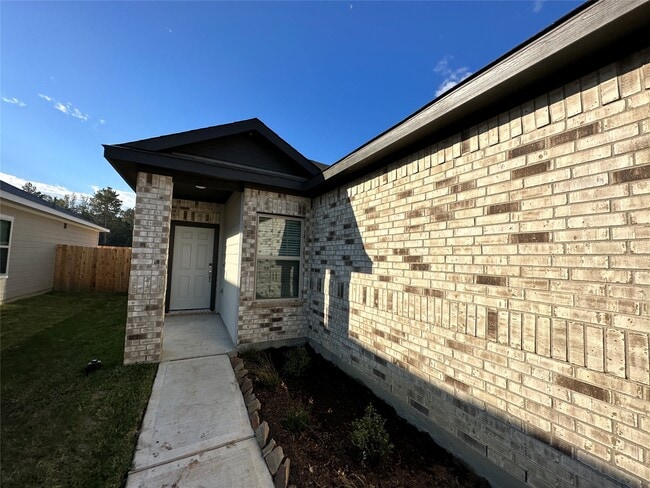 Building Photo - 16504 Moss Ln