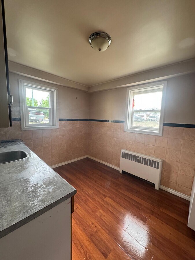 Photo - 409 College Ave E Unit 9