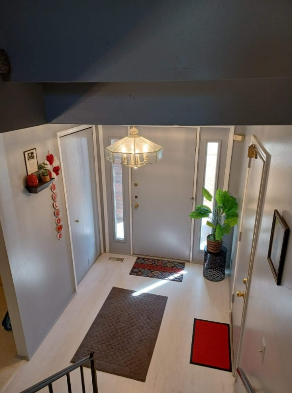 3170 Woods Cir Dr Townhome For Rent in Detroit, MI