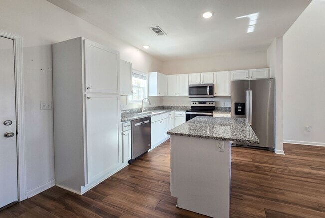 Photo - 4804 Antosh Cir