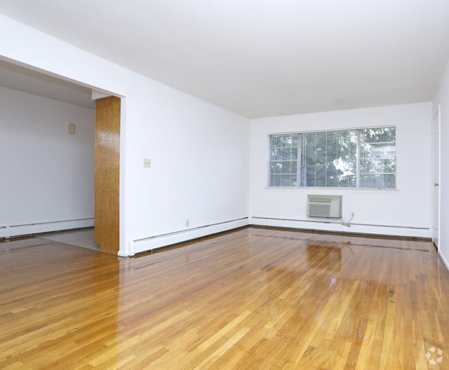 Living Room - Lexington Village