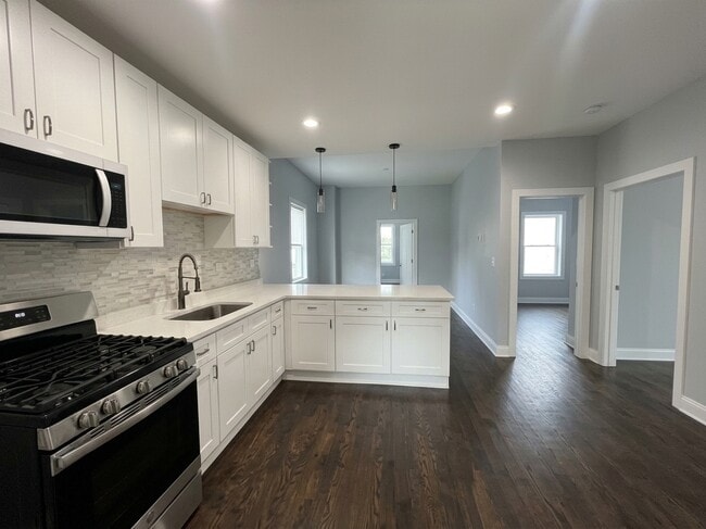 Building Photo - Ohio St Unit 2W