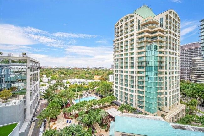 Photo - 3400 SW 27th Ave Condo Unit # 605