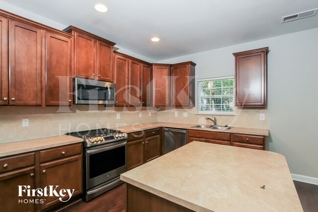 Photo - 4204 High Shoals Dr