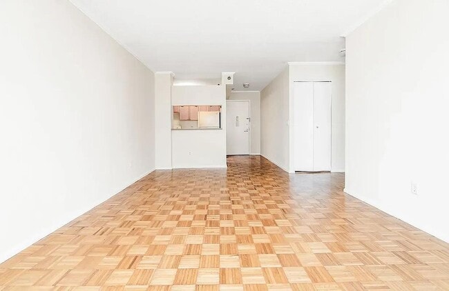 Photo - 4-74 48th Ave