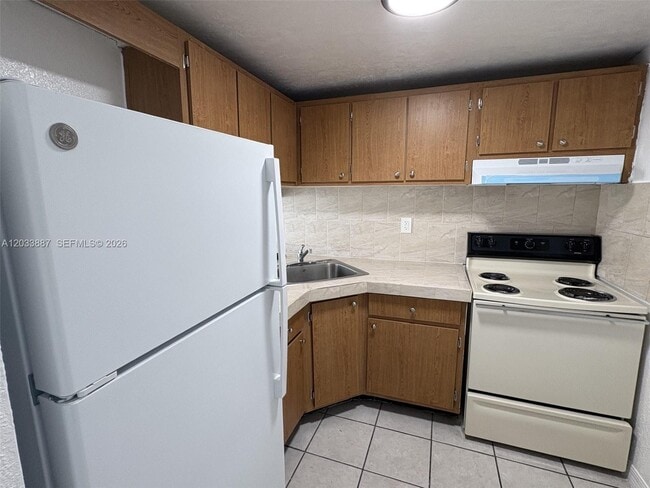 Photo - 4550 NW 9th St Unidad 717E