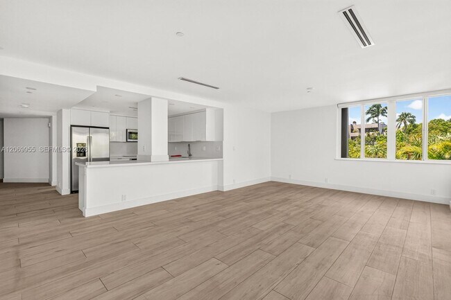 Photo - 251 Crandon Blvd Unit 210