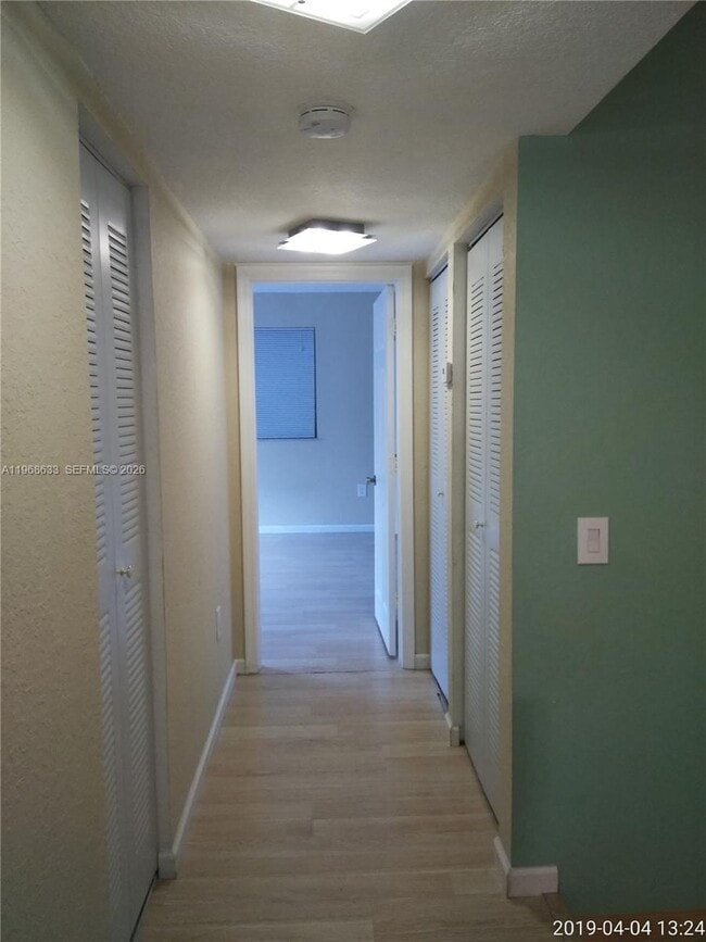 Photo - 19540 SW 103rd Ct