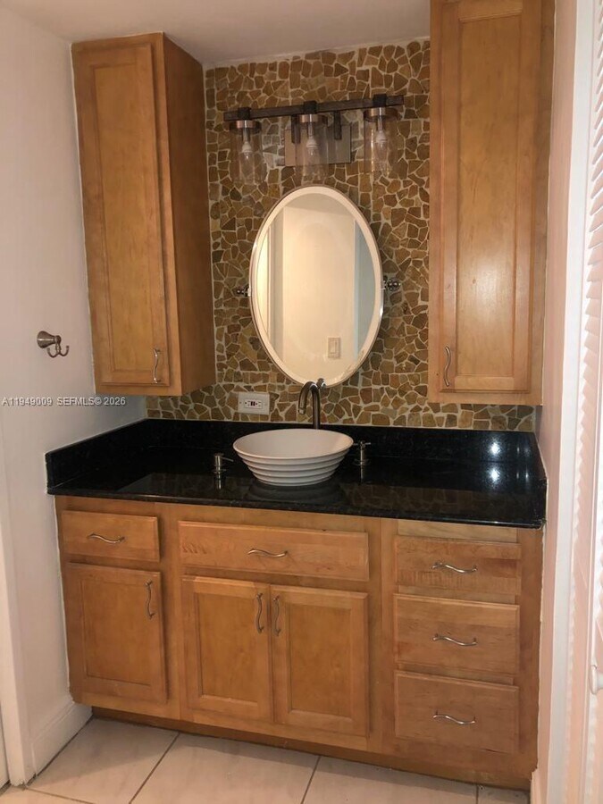 Photo - 16919 N Bay Rd Unit 102-2