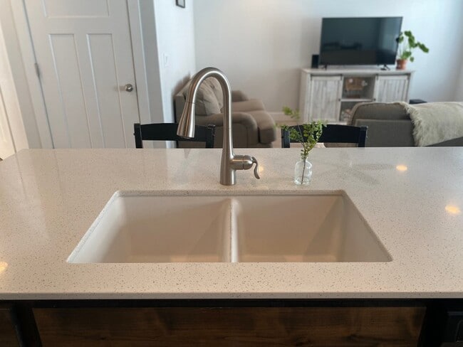 Photo - 52 N 2200 W