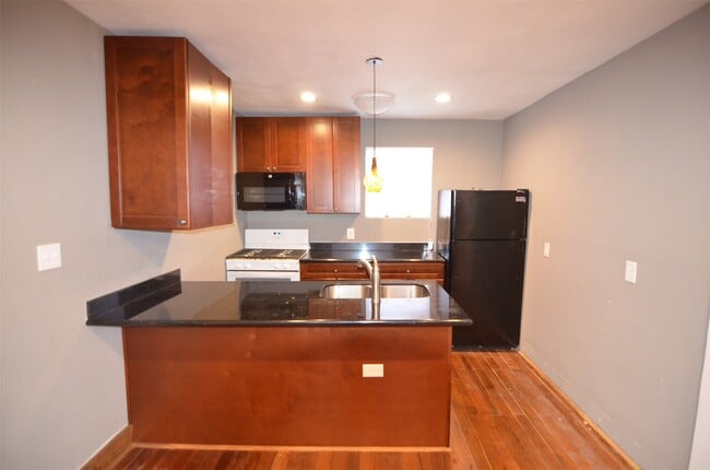 Photo - 2123 Marion St Unit 1