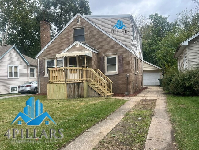 Photo - "Charming 3-Bedroom Home with Spacious Lay...