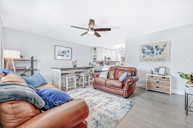 Livingroom 1 - 2013 Wilkins Ave Townhome