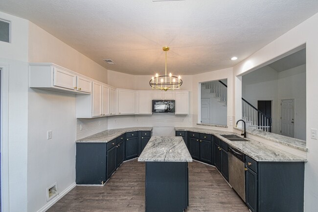 Photo - 30611 Country Meadows Dr