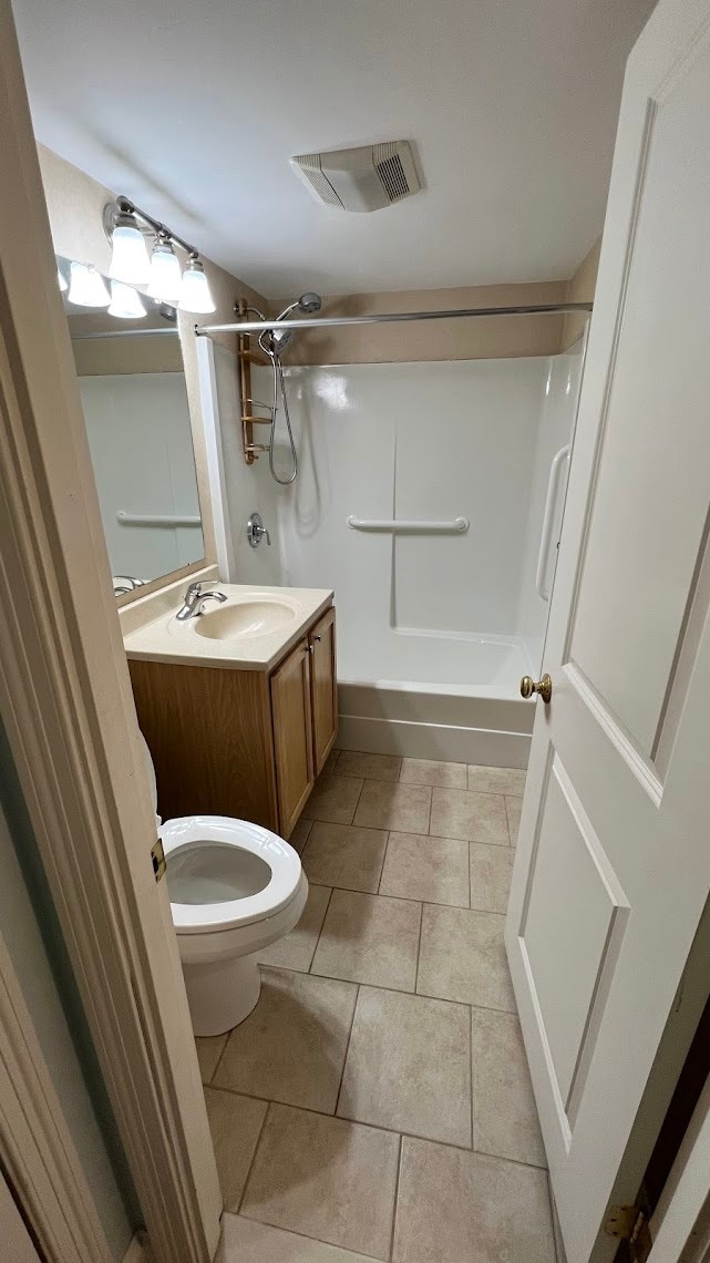 Bathroom 2 - 1500 Worcester Rd Unit 729