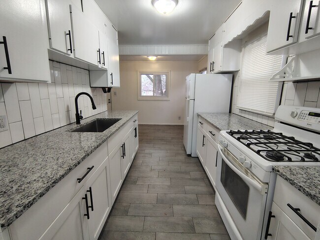 Photo - 2916 Garfield Dr