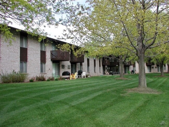 Photo - Marquette Highlands Apartments
