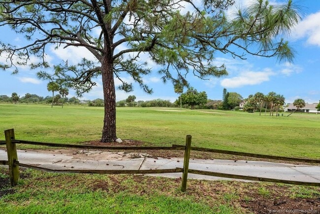 Photo - 7894 SE Saratoga Dr