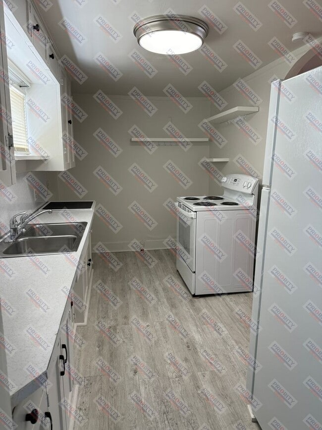 Photo - 2 bedroom, 1 bath, 792 sqft single-family ...