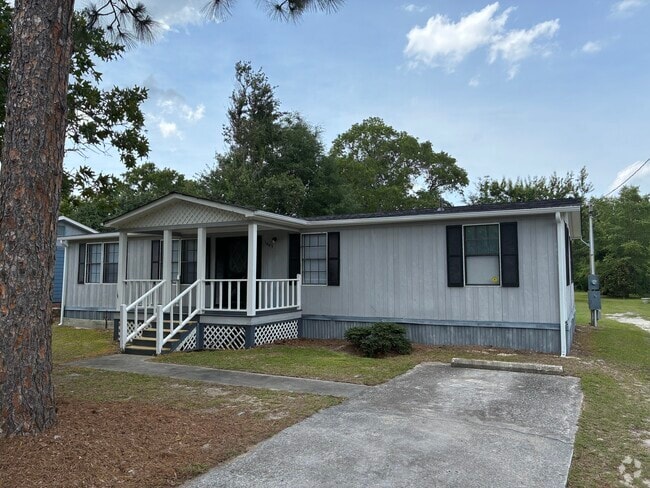 Building Photo - 1443 Mack St Rental