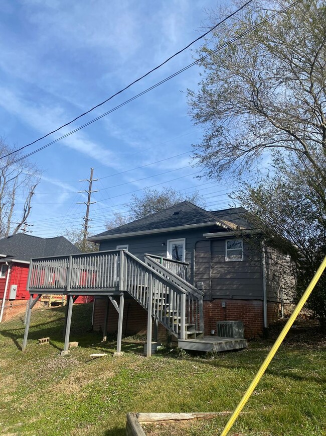 40 Church Rd