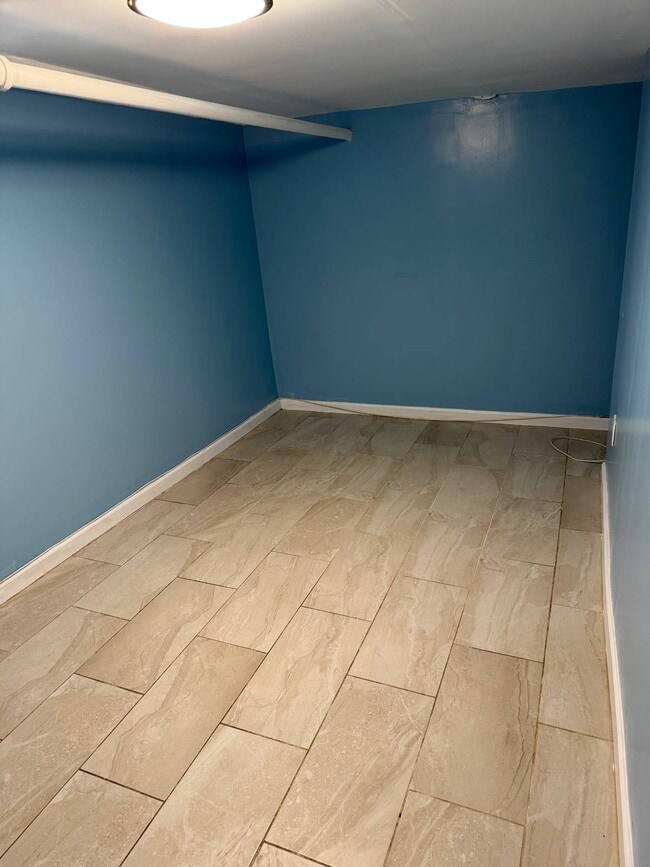 Photo - 527 Kimball Ave